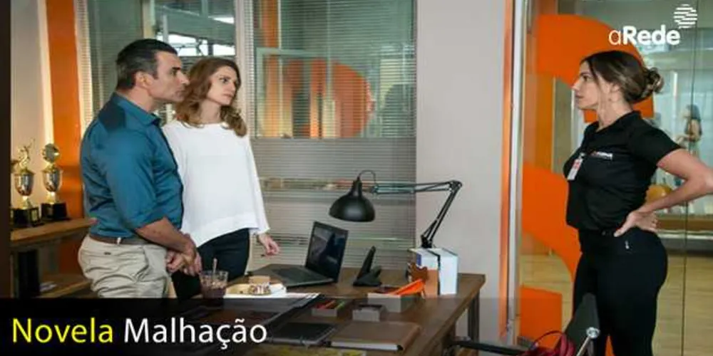 Imagem ilustrativa da imagem Ricardo dispensa Tita para dar atenção a Tânia