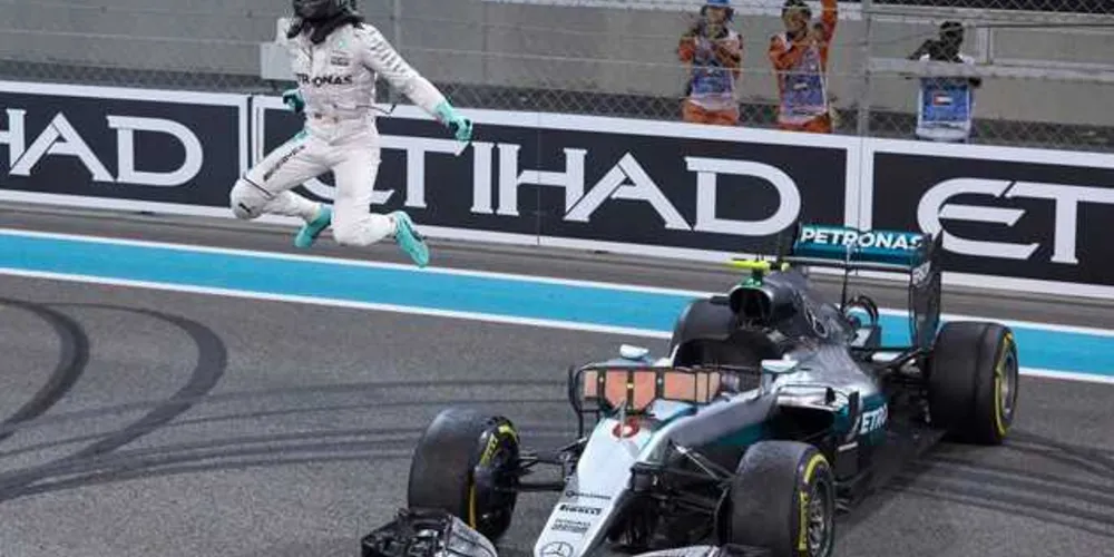 Imagem ilustrativa da imagem Nico Rosberg consagra-se campeão mundial de F1