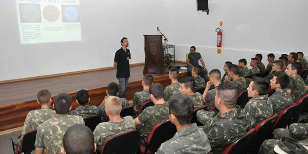 Imagem ilustrativa da imagem Prefeitura de PG e Exército realizam treinamento contra o Aedes