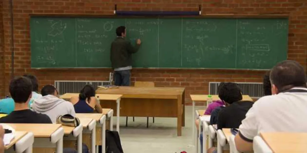 Imagem ilustrativa da imagem Comissão mista aprova MP do Ensino Médio