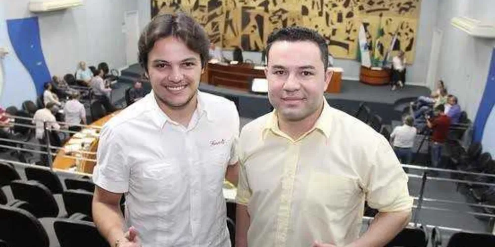O vereador Alysson Zampieri e o jornalista Eduardo Farias