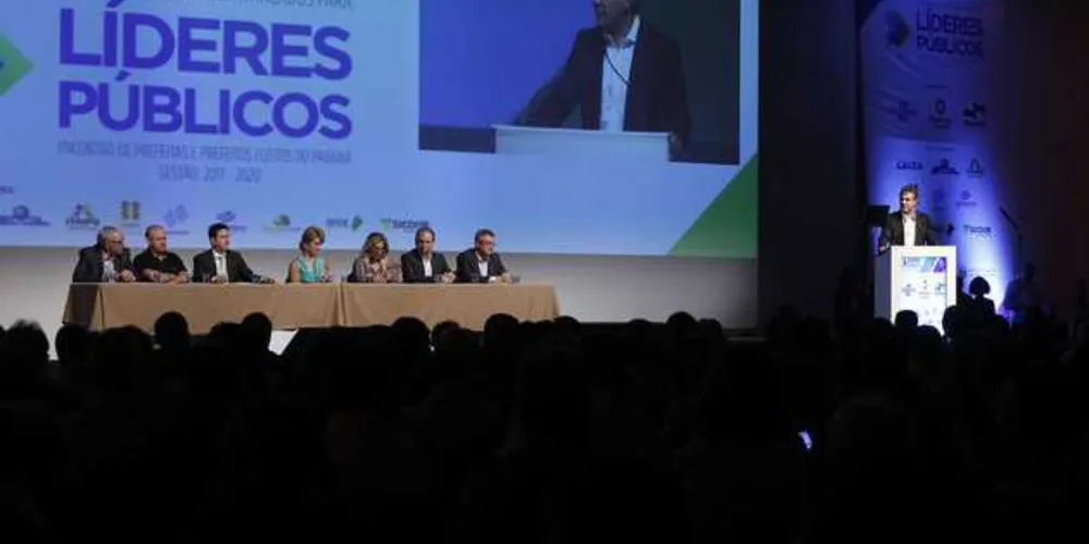 Imagem ilustrativa da imagem Encontro inicia cooperação entre Estado e municípios