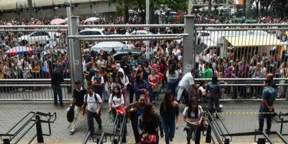 Imagem ilustrativa da imagem Enem não será cancelado, garante ministro da Educação