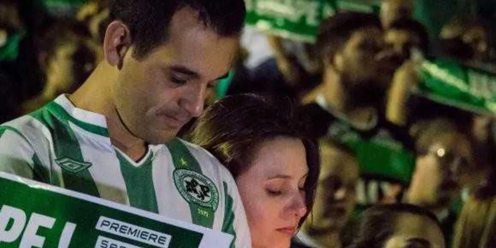 Imagem ilustrativa da imagem Dois jornalistas do voo da Chape serão velados na Alesp