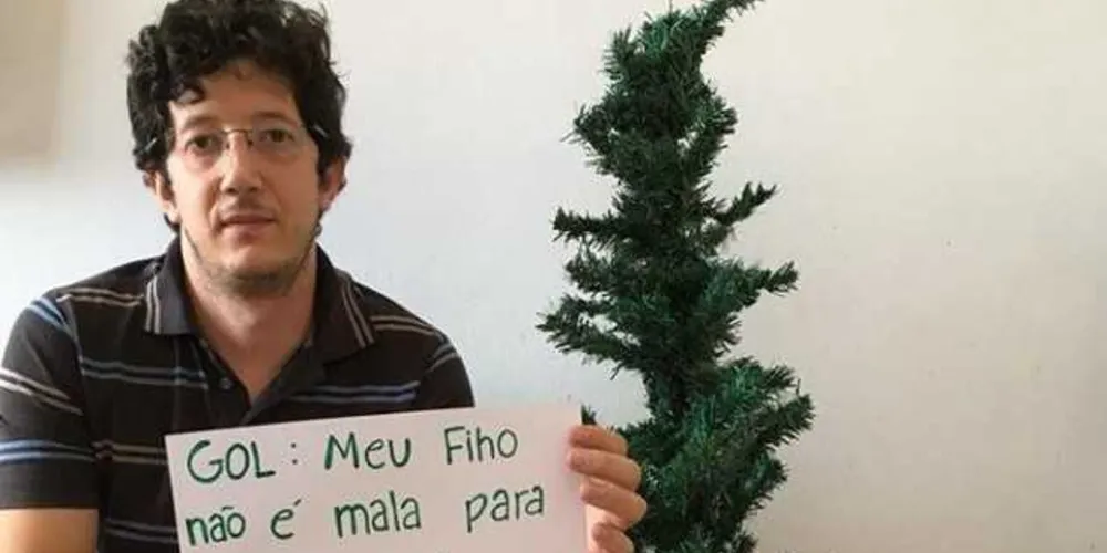 Imagem ilustrativa da imagem Pai acusa companhia aérea de perder o filho em voo