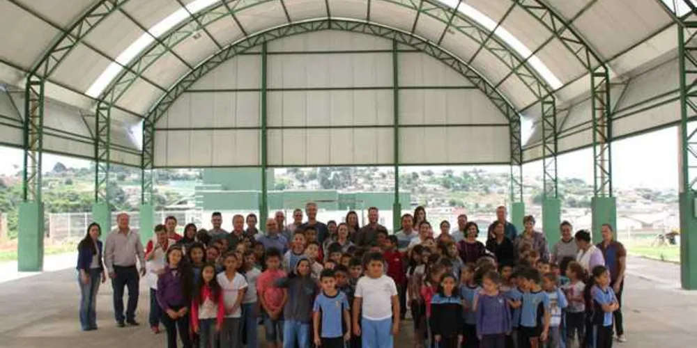 Imagem ilustrativa da imagem Escola do Rocio 2 recebe nova cobertura em Palmeira