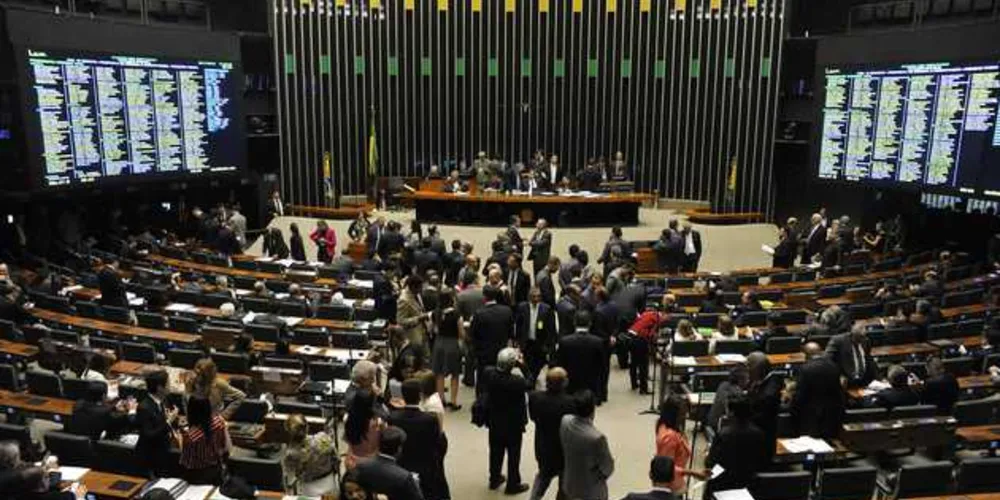 Imagem ilustrativa da imagem Câmara pode votar MP da reforma do ensino médio amanhã