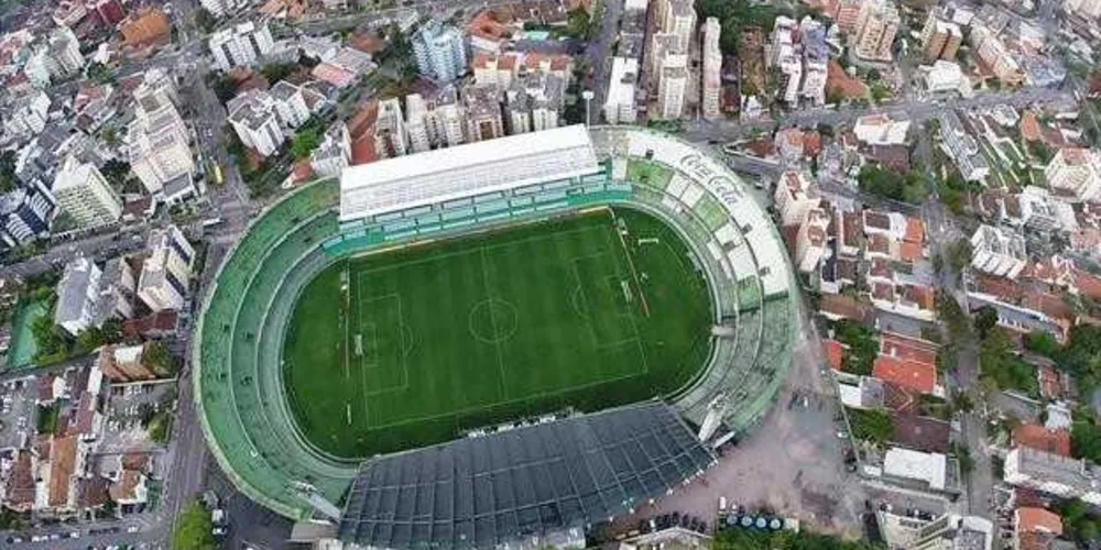 Imagem ilustrativa da imagem Correios homenageia Chapecoense em selo postal