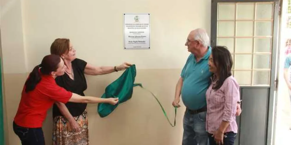 Imagem ilustrativa da imagem Prefeitura de Castro entrega escola Vila do Rosário reformada