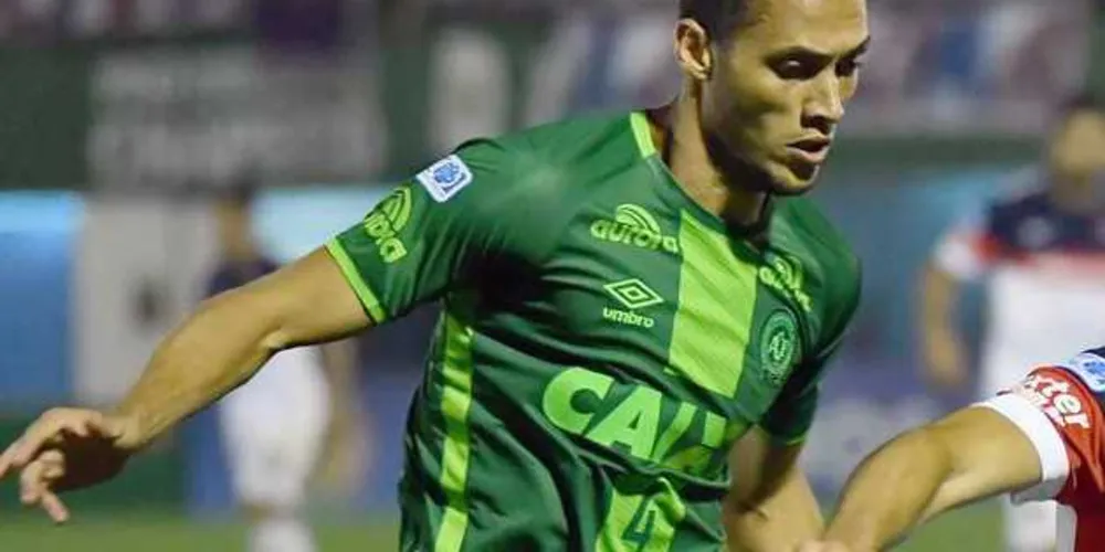 Imagem ilustrativa da imagem Neto da 'Chape' começa a respirar sem aparelhos