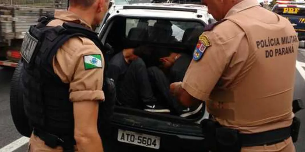 Imagem ilustrativa da imagem Casal troca tiros com a Polícia na BR-277