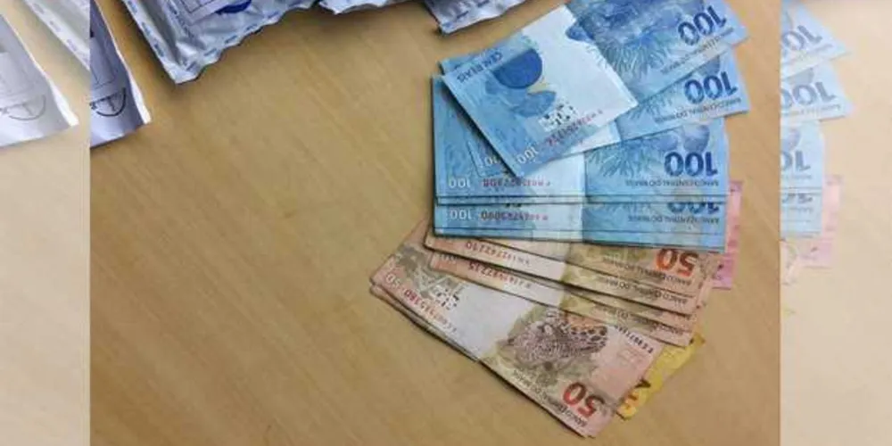 Imagem ilustrativa da imagem PF prende funcionário dos Correios que desviava envelopes no PR