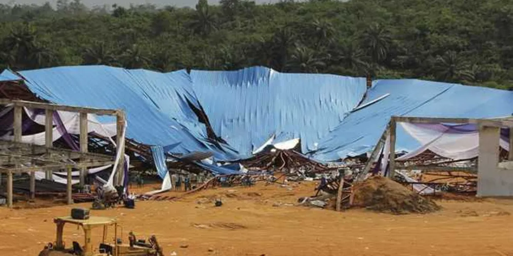 Imagem ilustrativa da imagem Teto de igreja desaba e mata ao menos 160 na Nigéria