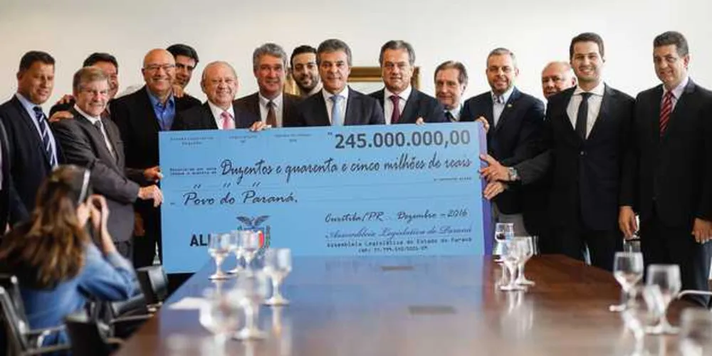 Imagem ilustrativa da imagem Alep devolve R$ 245 milhões ao governo do Estado