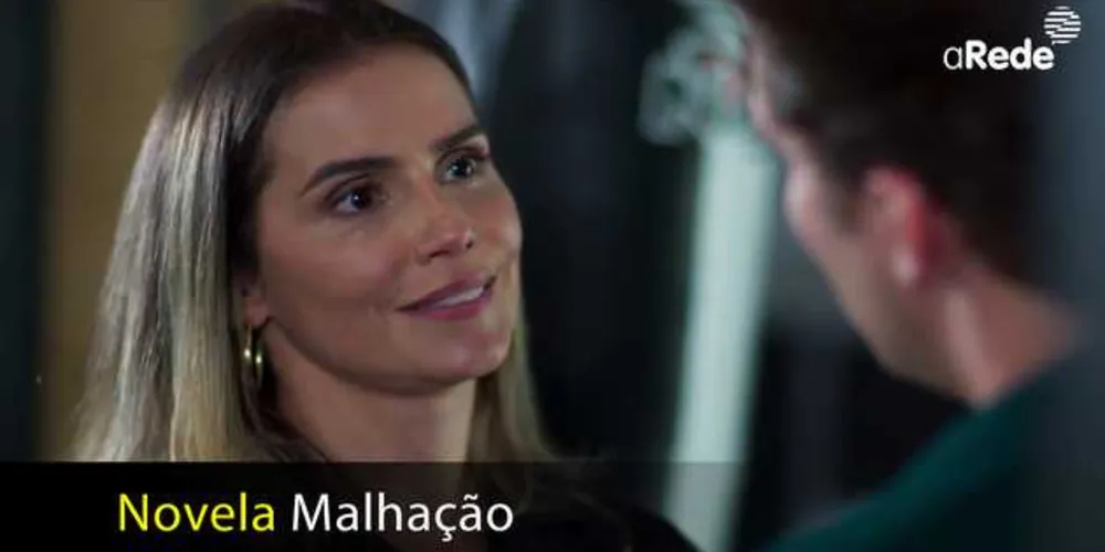 Imagem ilustrativa da imagem Tânia anuncia para Fábio e Luíza que está namorando Caio
