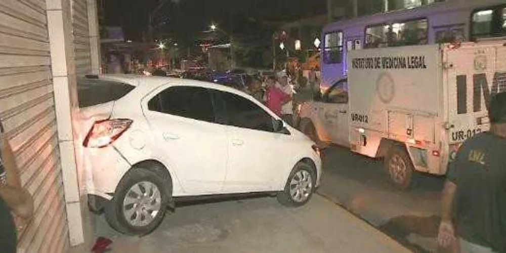 Imagem ilustrativa da imagem Sem saber dirigir, bandido rouba carro, bate e morre