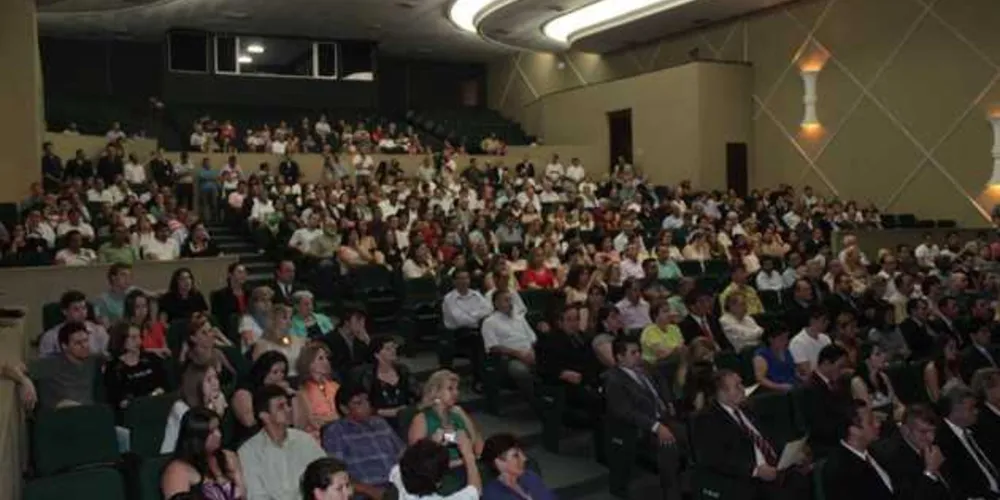 Diplomação será realizada no Cine Teatro Ópera