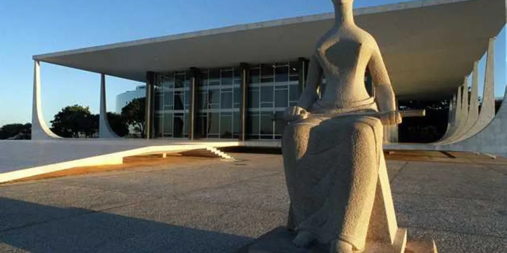 Imagem ilustrativa da imagem Juízes recorrem ao Supremo para suspender Emenda do Teto de Gastos