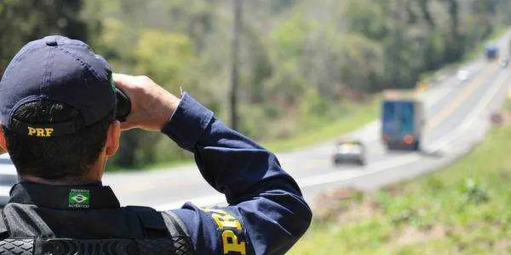 Inibir as ultrapassagens proibidas, excesso de velocidade, embriaguez ao volante e atropelamentos são objetivos da PRF