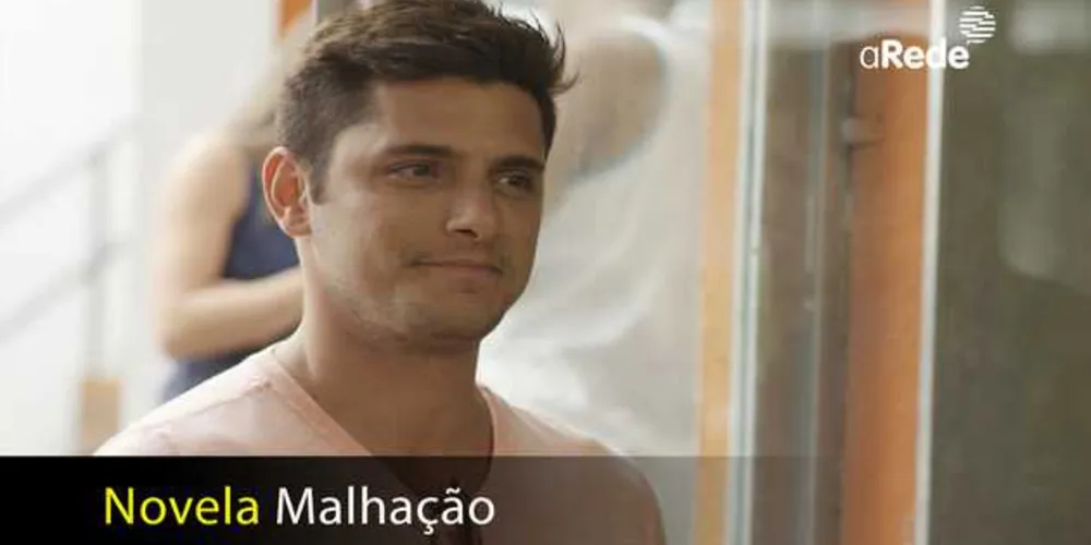 Imagem ilustrativa da imagem Toninho convida Bárbara para jantar