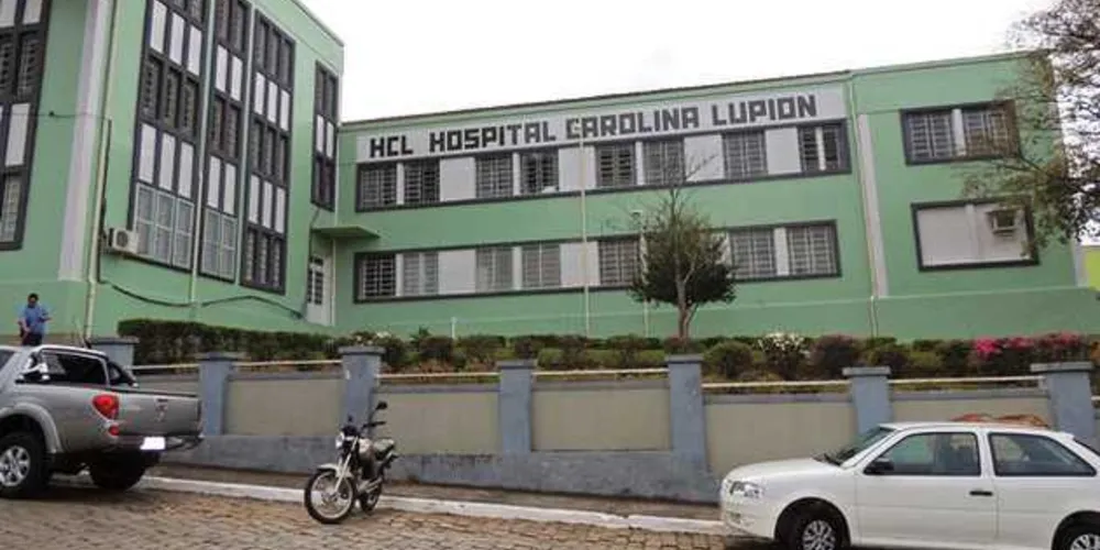 Vítima foi encaminhada ao Hospital Carolina Lupion