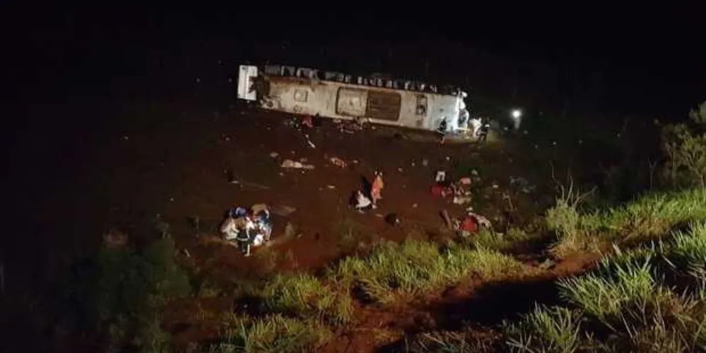 Capotamento foi registrado no entroncamento da BR-158 com a PR-317