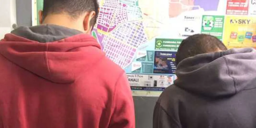 Dois suspeitos foram presos pela PM