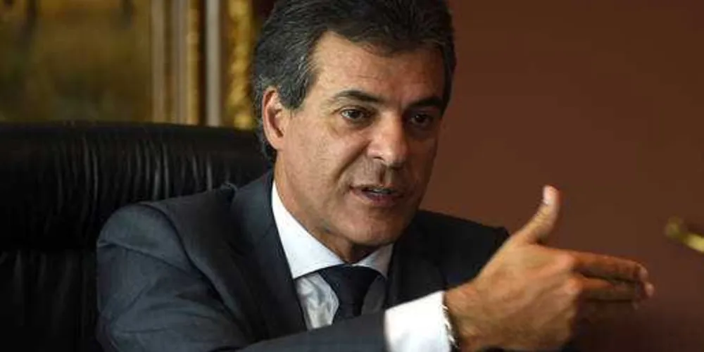 Imagem ilustrativa da imagem Richa autoriza implantação de progressões e promoções