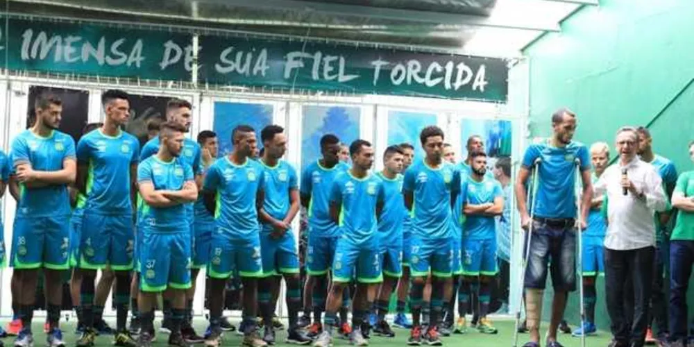 Imagem ilustrativa da imagem Com Neto, Chapecoense se reapresenta e inicia a pré-temporada