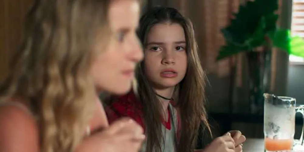 Manuela se irrita com Bárbara