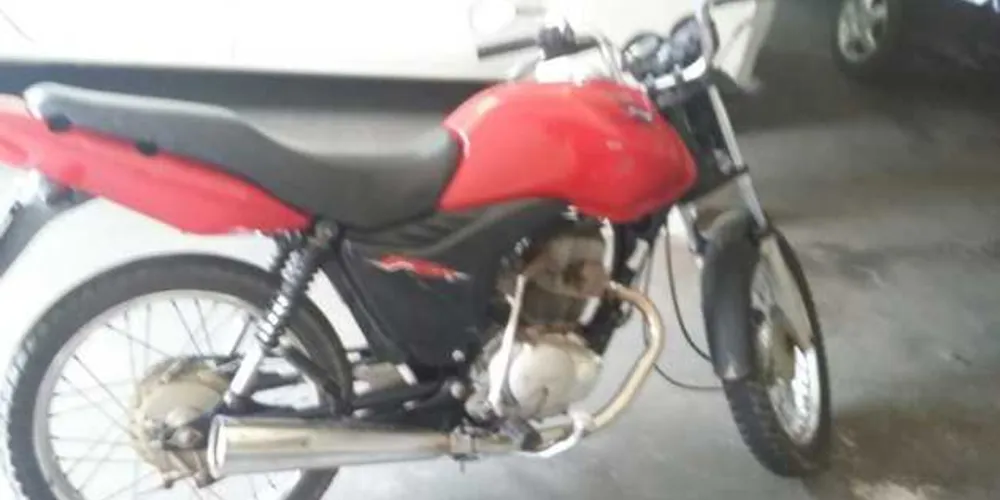 Motocicleta foi furtada em janeiro de 2016