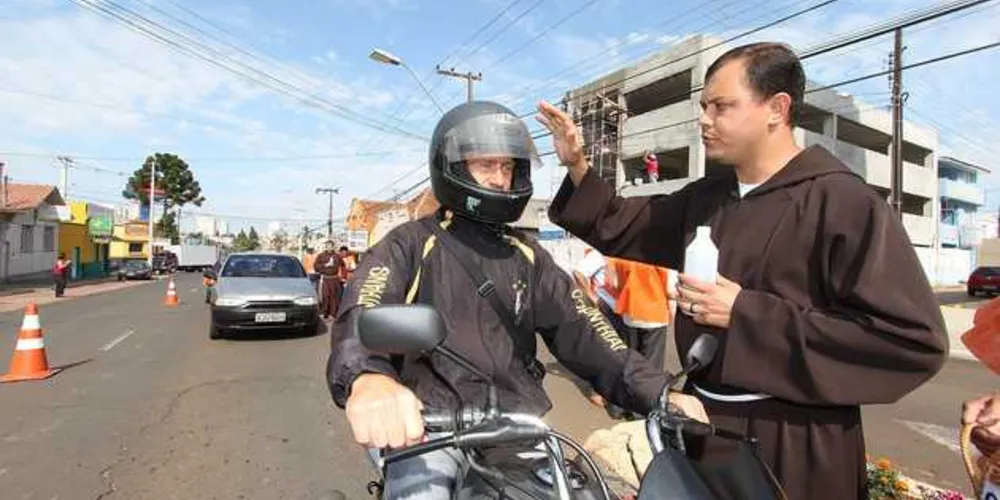 Benção de veículos acontece nesta sexta-feira em Uvaranas