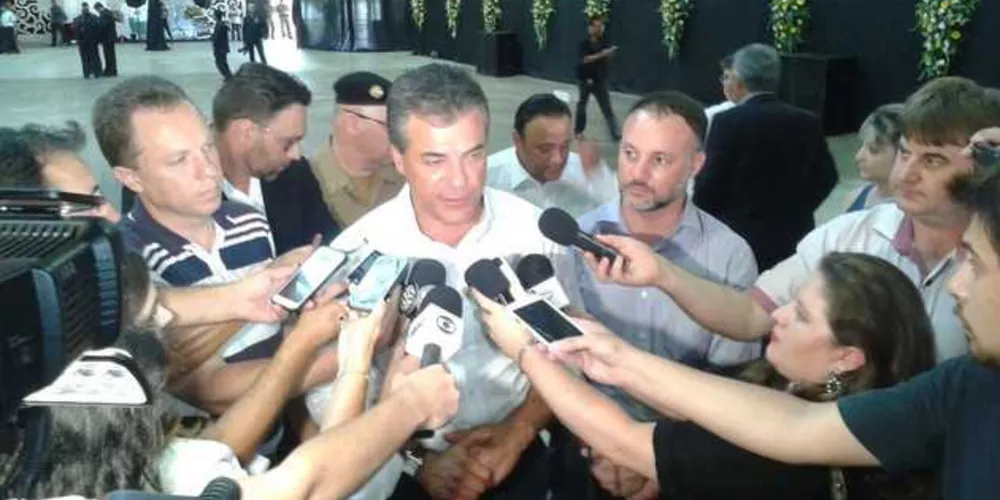 Imagem ilustrativa da imagem Beto Richa chega a PG para formar 260 novos militares