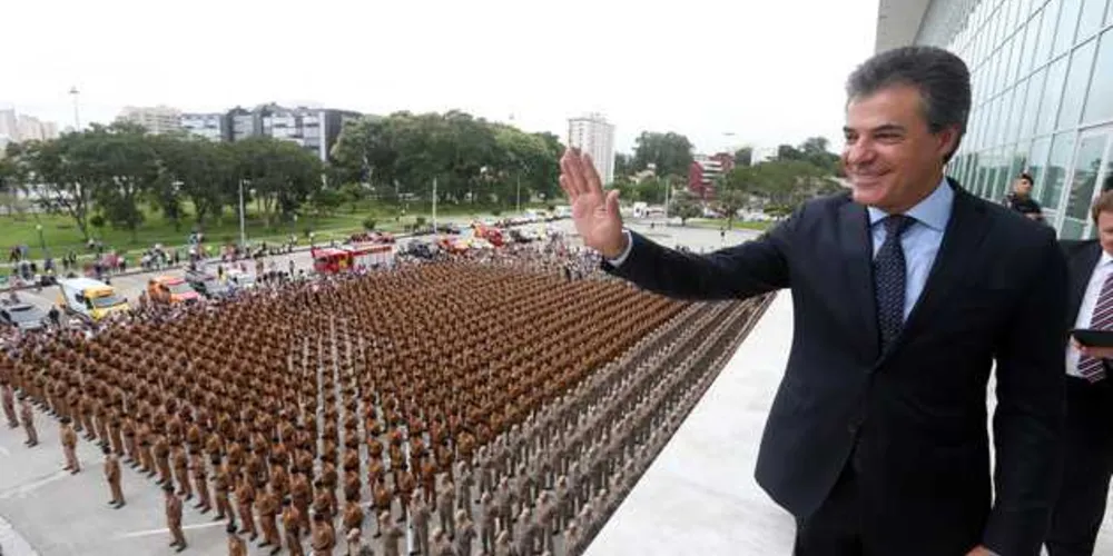 Imagem ilustrativa da imagem Beto Richa anuncia contratação de mais 200 soldados