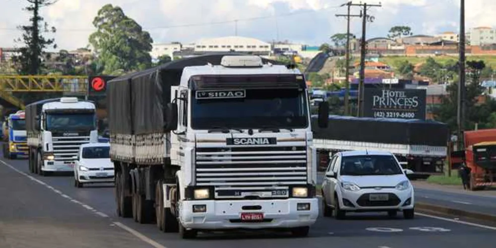 Imagem ilustrativa da imagem Aumento no diesel traz preocupação ao setor de transporte