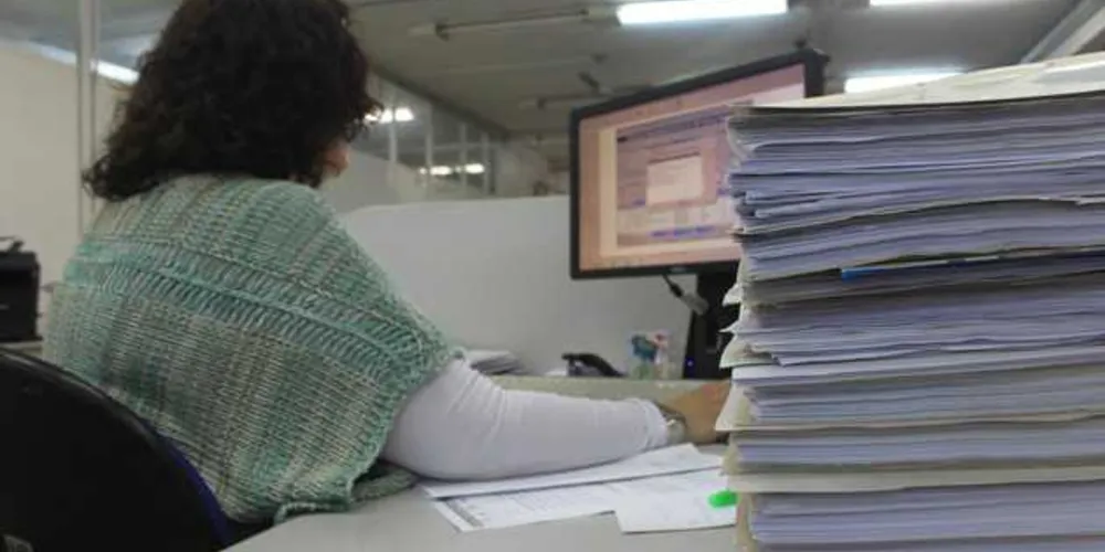 Servidores serão avaliados duas vezes por ano. Regras do processo foram publicadas em Diário Oficial