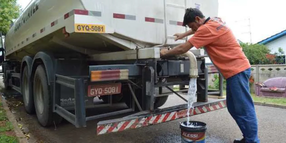 No dia 3 de janeiro, Sanepar já tinha disponibilizado caminhão-pipa