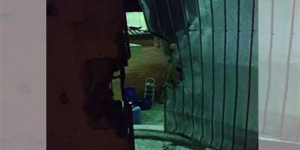 Presos explodiram um muro lateral da Delegacia para conseguir libertar os presos