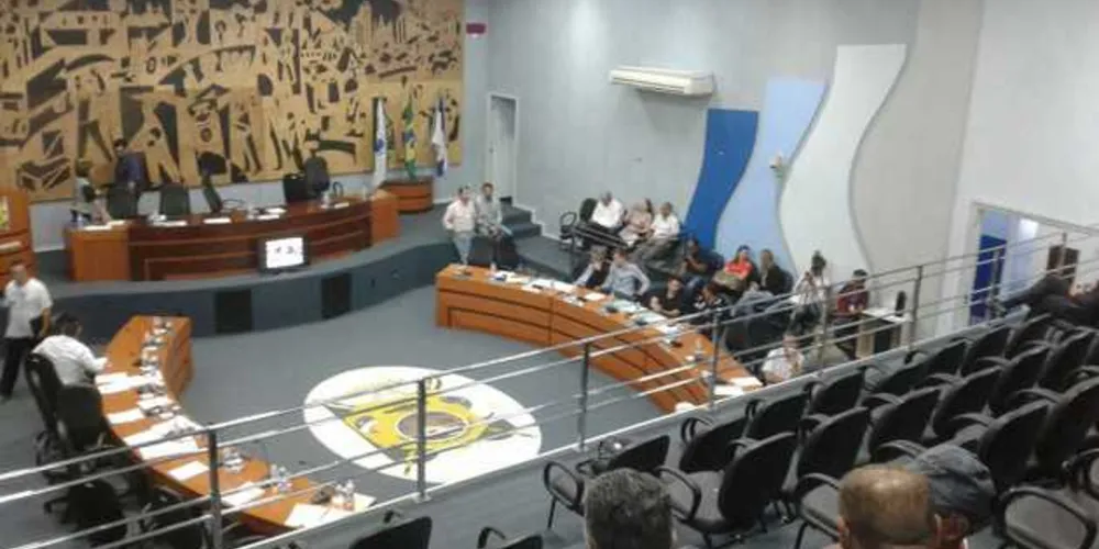 Imagem ilustrativa da imagem Vereadores aguardam pareceres para votar projetos polêmicos