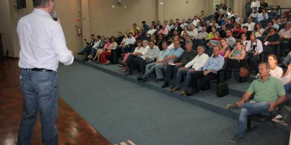 Moacyr entregou série de reivindicações ao Ministro da Saúde, Ricardo Barros