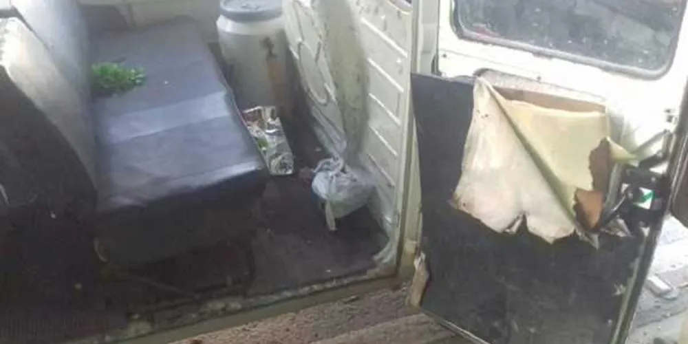 Porta da Kombi abriu e derrubou mulher na rodovia