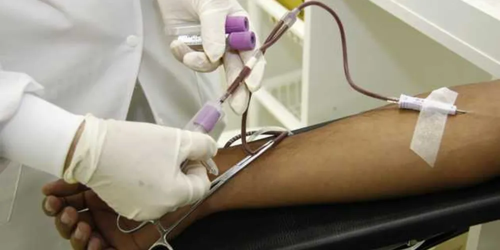 Doações de sangue não podem ser recebidas sem a presença de um médico