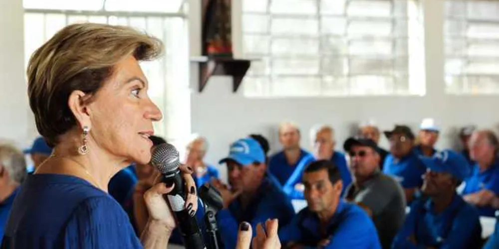 Imagem ilustrativa da imagem Serviços Públicos de PG participam de palestra com prefeita