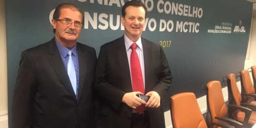 João Carlos Gomes (esq.) integra o conselho ao lado do Ministro Gilberto Kassab 