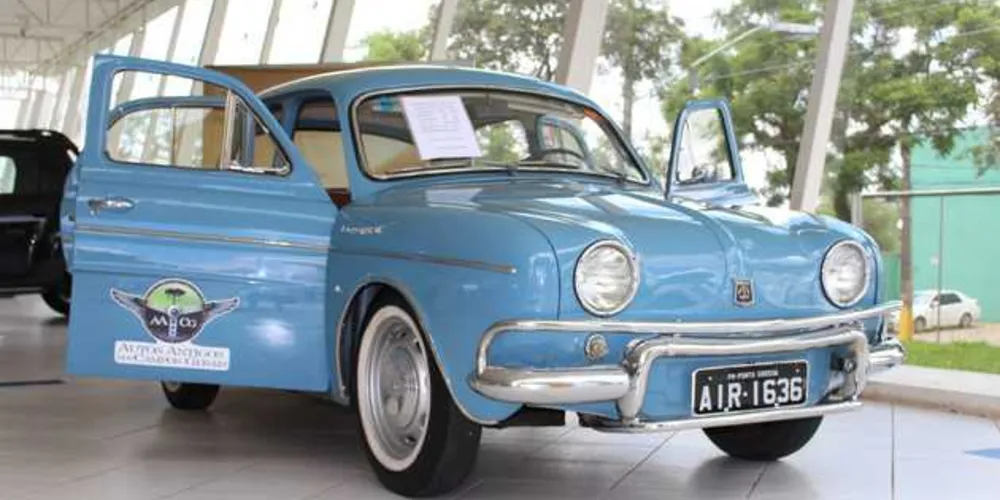 Veículo está em exposição na Renault Granvel