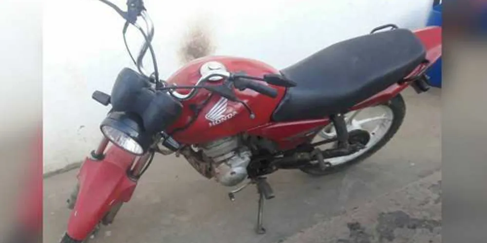 Imagem ilustrativa da imagem Jovem é preso com moto furtada após tentativa de fuga