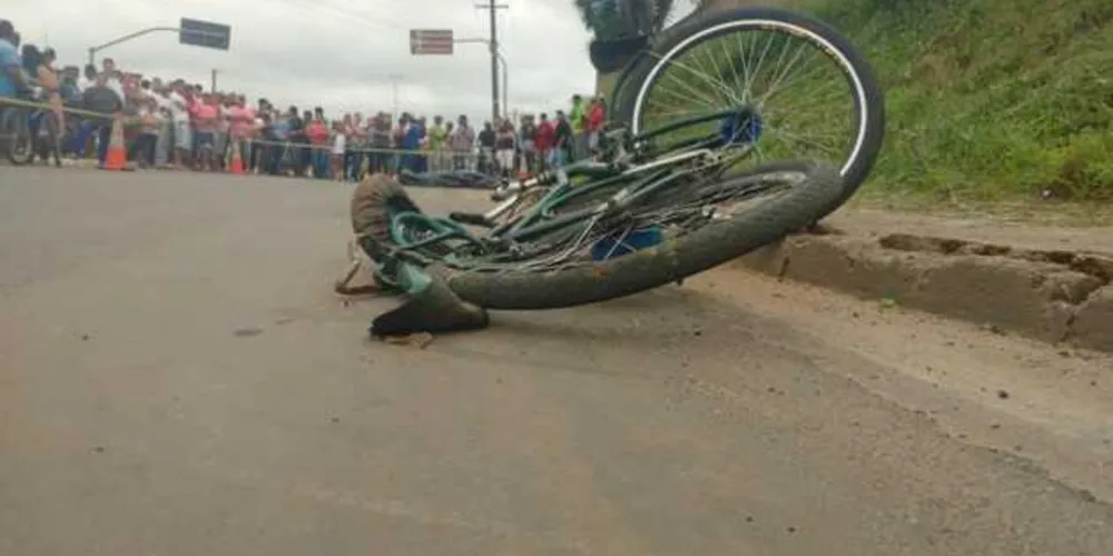 Imagem ilustrativa da imagem Ciclista morre em atropelamento em Castro e motorista foge