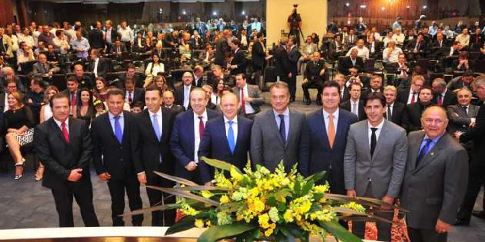Imagem ilustrativa da imagem Nova Mesa Executiva é empossada na Alep