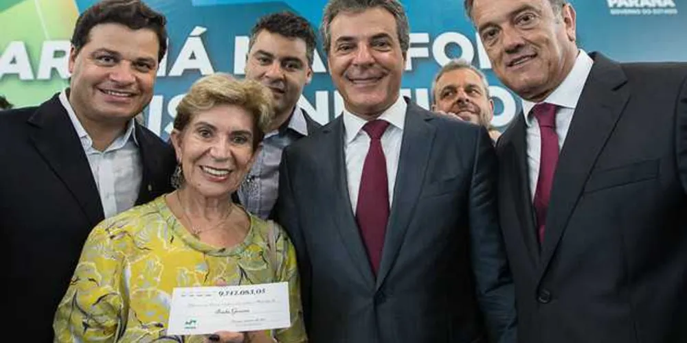 Imagem ilustrativa da imagem PR antecipa R$ 34,5 milhões à região com cota extra do ICMS