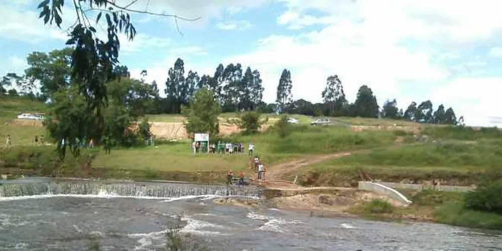 Corpo foi encontrado nas proximidades do Parque Linear